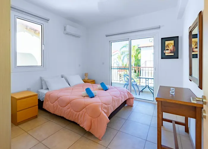 Francesca * Paralimni